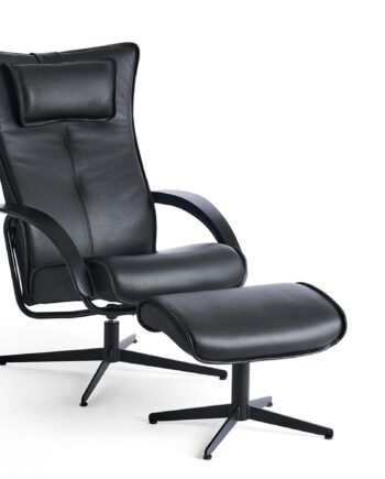 Delta Jive Black Wood Lænestol S04 Sokkel