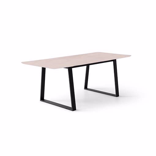 Meza Hammel Rounded Spisebord Hvidpigmenteret Trapez Stel